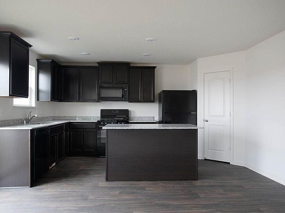 4th image of 19238 Engle Wood Dr