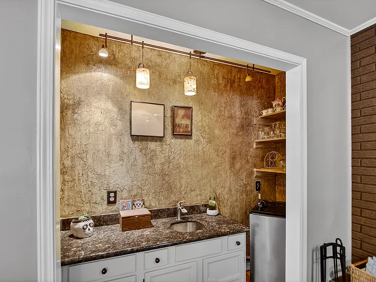 6627 Golf Club Dr — Photo 11