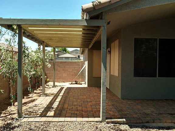 4th image of 42525 W Bunker Dr