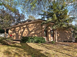 9317 S Kolmar Ave, Oak Lawn, IL 60453