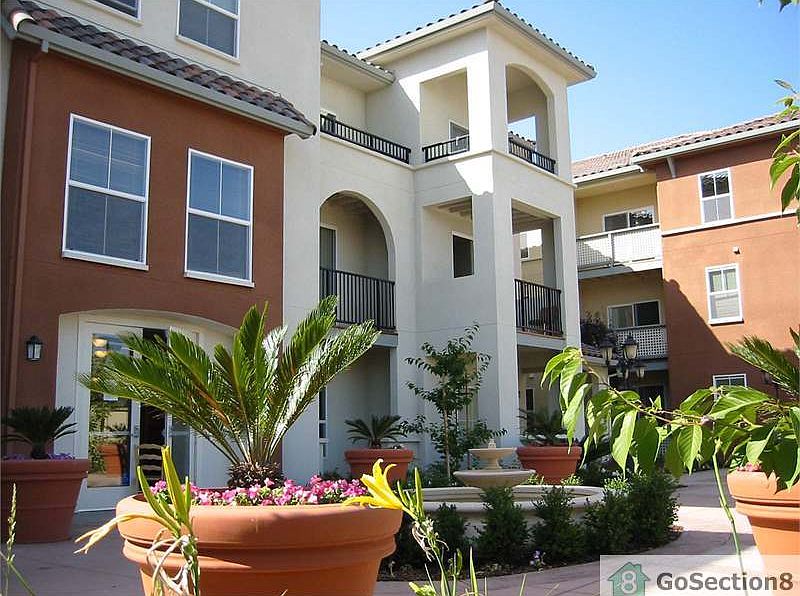 1st image of 2605 La Hacienda Ct #206
