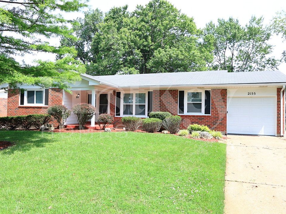 1st image of 2155 Canterbury Dr
