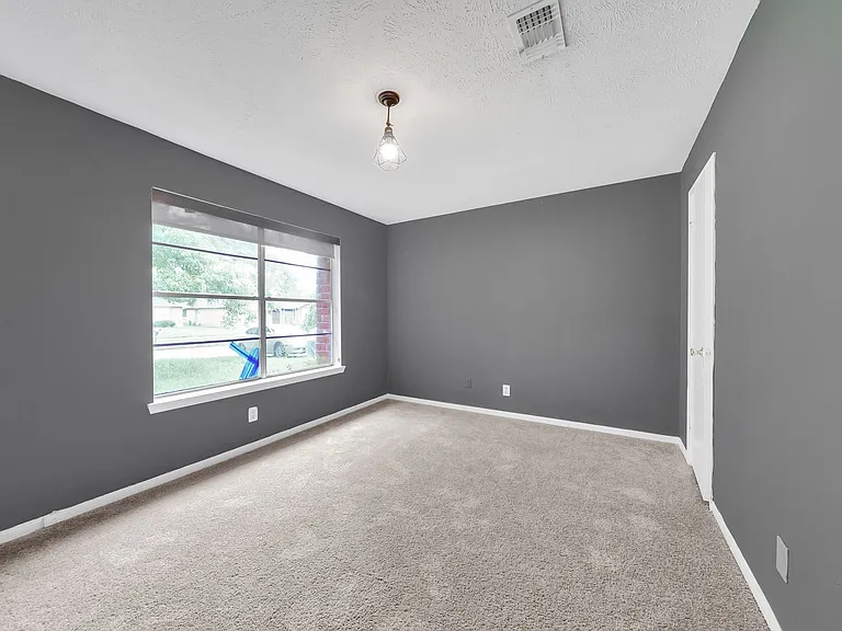 14830 Keelby Dr — Photo 14