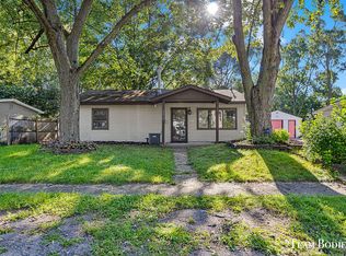 2406 Cimarron Dr, Kalamazoo, MI 49004