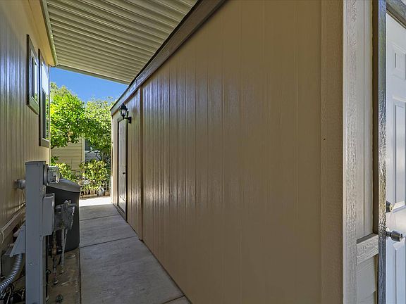 5th image of 635 Shadow Creek Dr