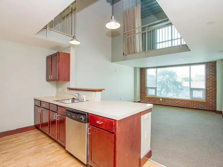 Chamberlain Lofts — Photo 11