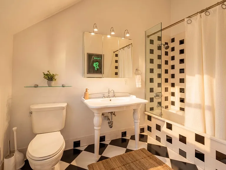 508 Broadway #2B — Photo 11
