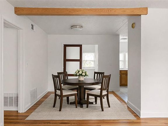 3rd image of 2941 Caldwell Rd NE APT B4