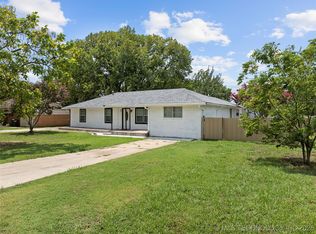 1104 Veterans Ave, Marietta, OK 73448