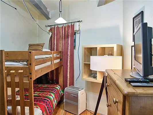 Rented by Avenue Sotheby's International Realty | media 13