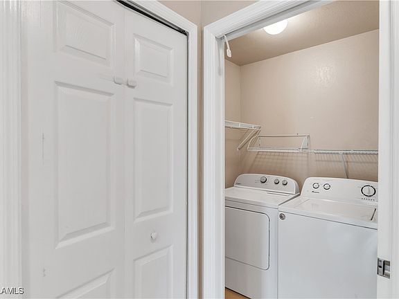 5th image of 641 Glenquist Ave S