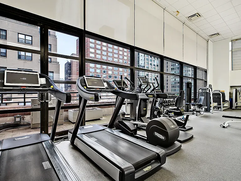 160 W 66th St #56B — Photo 14