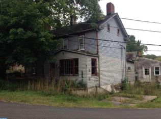 824 Kintner Rd, Kintnersville, PA 18930