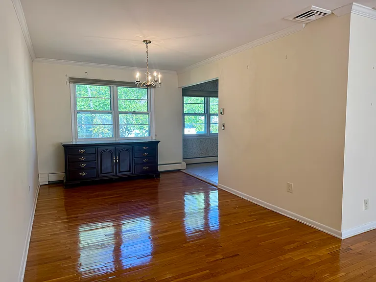 2 Eisenhower Rd — Photo 9