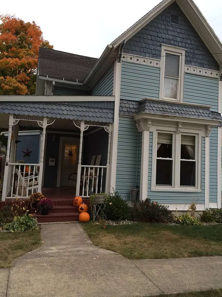 113 N Sherman St photo 1