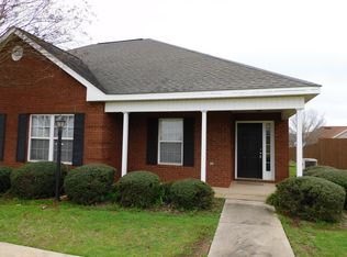 233 W Wrasling Way, Warner Robins, GA 31088