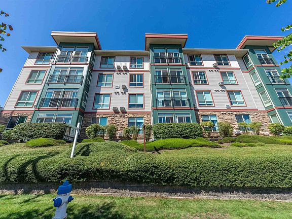 3rd image of 33485 Fraser St #207