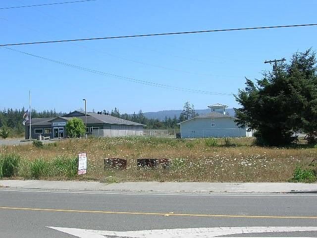 1st image of 1465 Parkway Dr