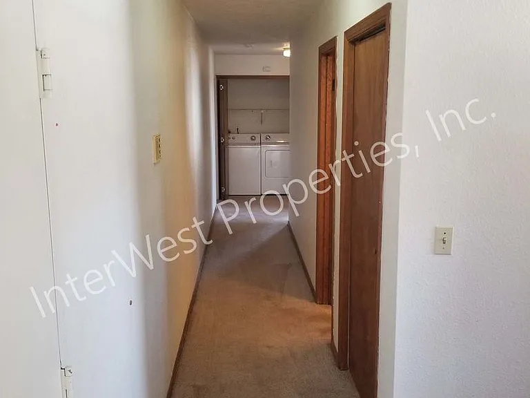 1525 SW 14th Ave — Photo 8