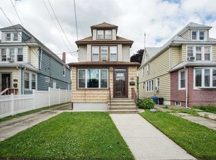 9208 Gettysburg St, Jamaica, NY 11426