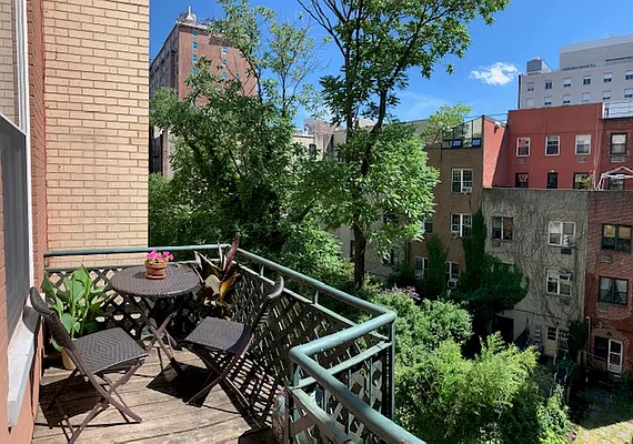 Rented by Nomad Property Group, LLC | media 11