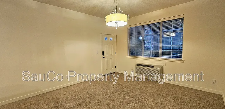 8078 NE Miriam Way — Photo 8