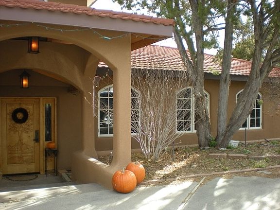 2nd image of 107 La Vista Dr