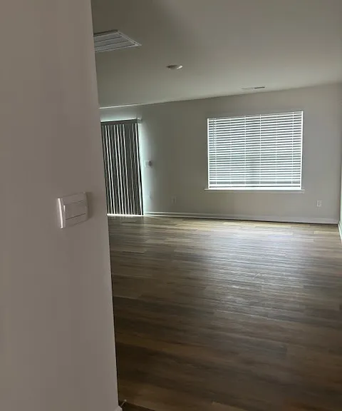 5127 Hyrule Dr — Photo 32