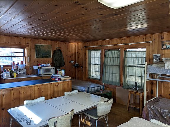 2nd image of 1429 N Highway 287