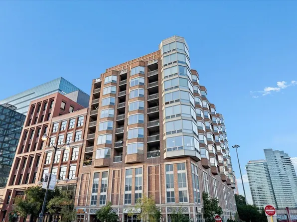 720 W Randolph St APT 503, Chicago, IL 60661