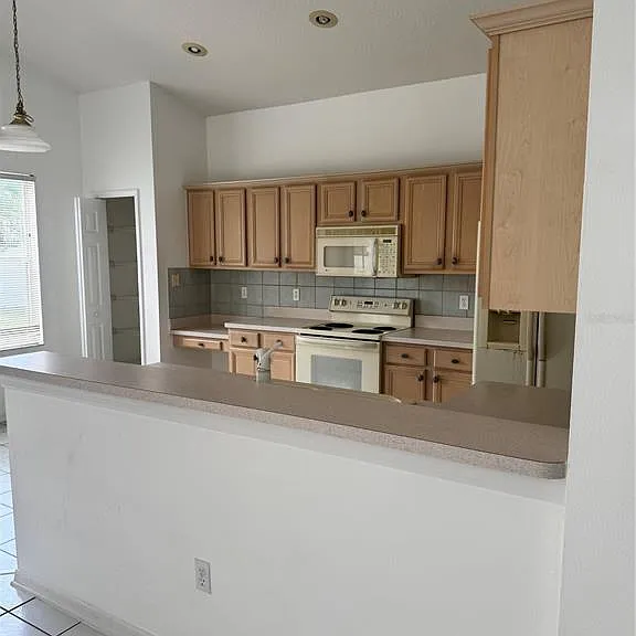128 Westmoreland Cir — Photo 6