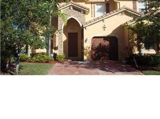 15255 SW 9th Way, Miami, FL 33194