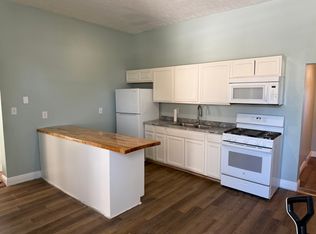 900 E Cherry St #1, Petersburg, IN 47567