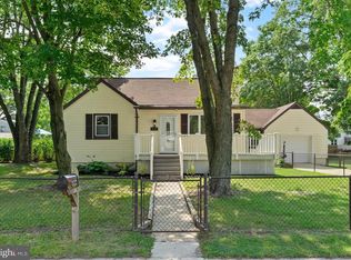 823 Hilltop Rd, Baltimore, MD 21226