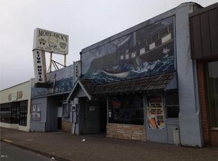 448 SW Coast Hwy, Newport, OR 97365