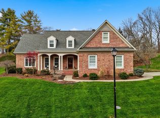 1000 Huntington Ct, Kingsport, TN 37660