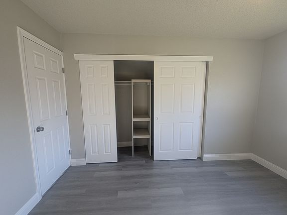 2nd image of 1380 E Oak Ave Unit B
