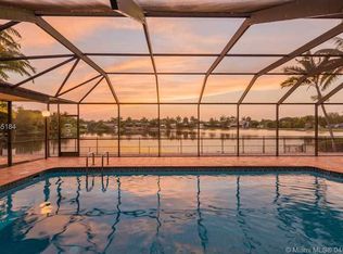 13740 Farmer Rd, Palmetto Bay, FL 33158