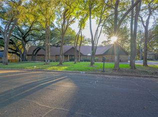 302 Leafy Hollow Ln, Mc Gregor, TX 76657