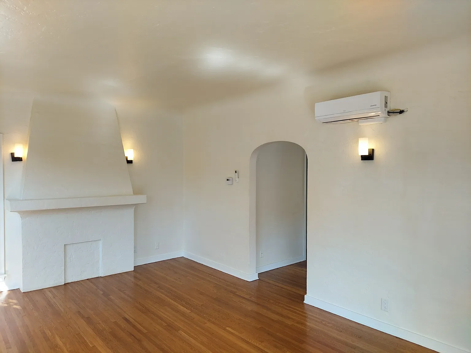 1 bed, 750 sqft, $2,395 — Photo 3