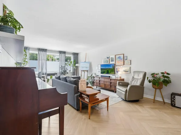 2700 W 44th St APT 114, Minneapolis, MN 55410