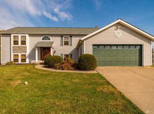 4226 Pleasant Acres Dr, Batavia, OH 45103