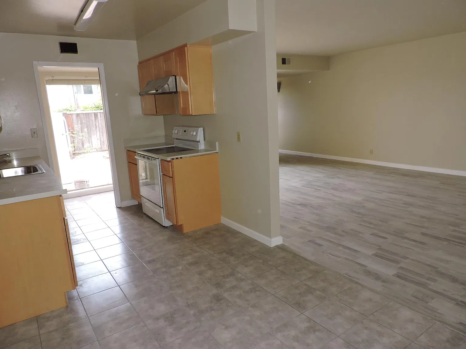 3 bed, 1540 sqft, $3,500 — Photo 4