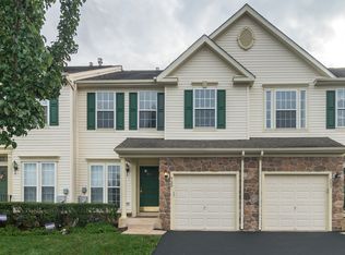 725 Wisteria Dr, Warrington, PA 18976