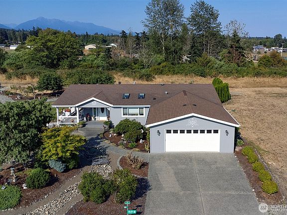 2nd image of 201 Winterhawk Street