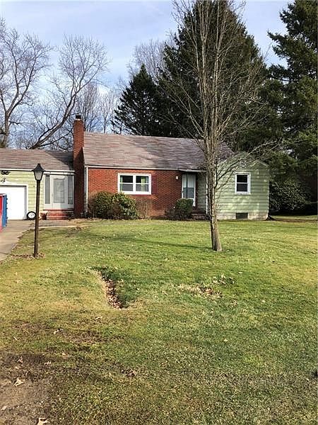 1st image of 151 S Buhl Farm Dr