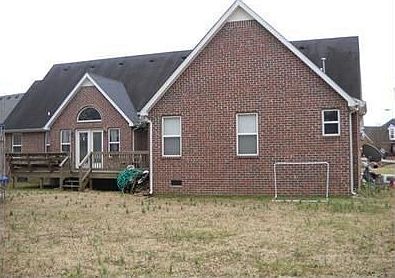 2nd image of 210 Whittle Ct