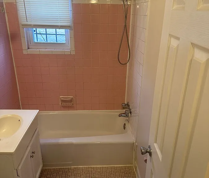 430 Brandywine St SE #102 — Photo 11