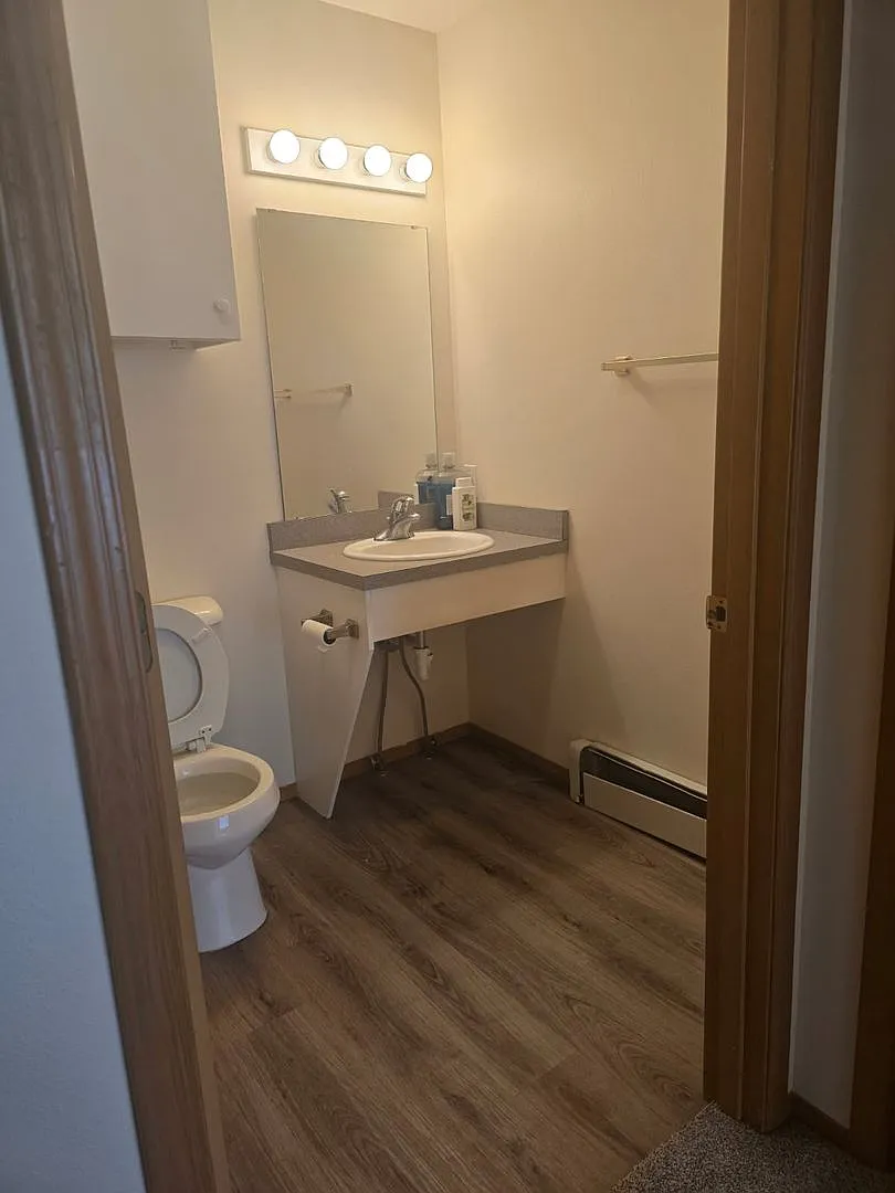 Bridger Apartments — Photo 4