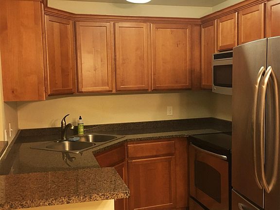 4th image of 848 E Bristle Pine Pl APT 11